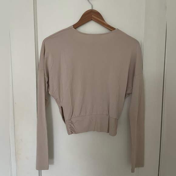 Love, Bonito Rebekah Cupro Knotted Crop Top - Picture 5 of 5